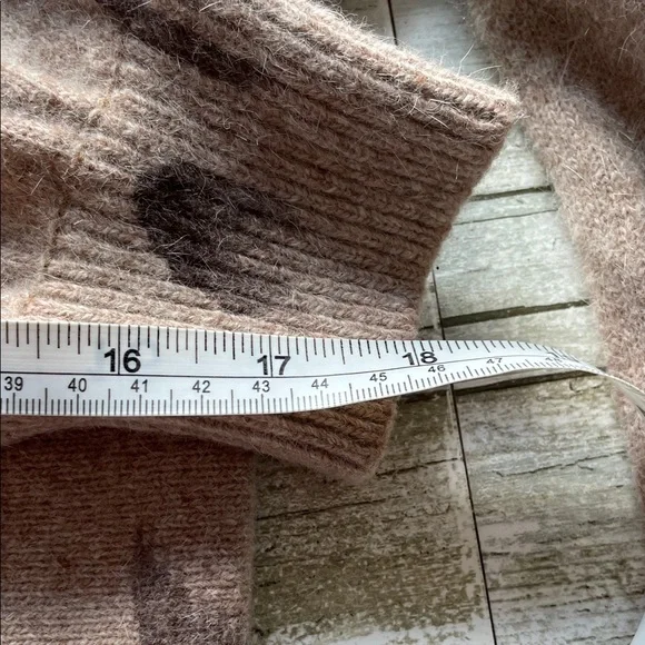 Aphrodite Embroidered Taupe Patterned Sweater - Picture 9 of 10